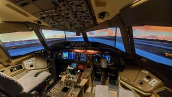 Prather's garage-built Boeing 777 flight simulator